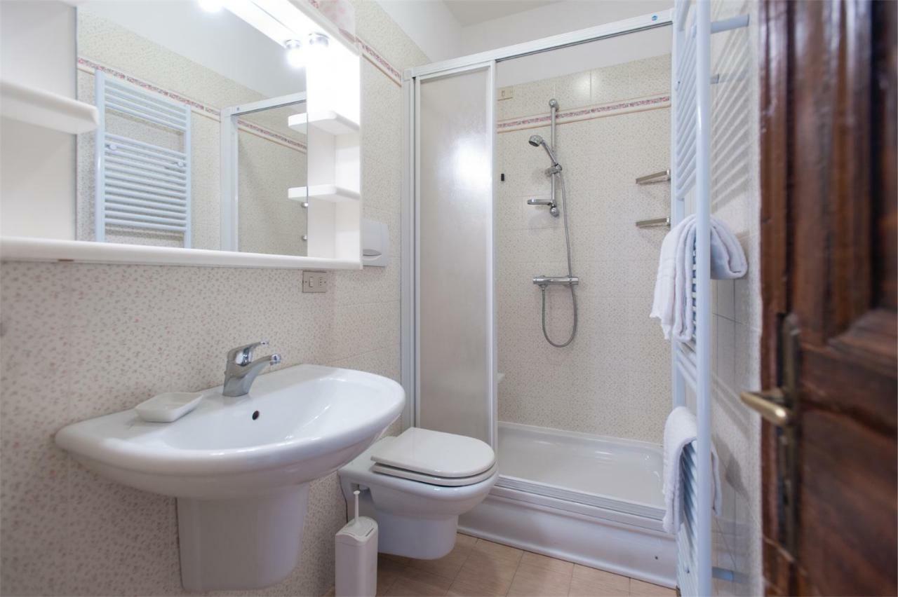 Dimora Storica Caproni Apartment Арко Екстериор снимка