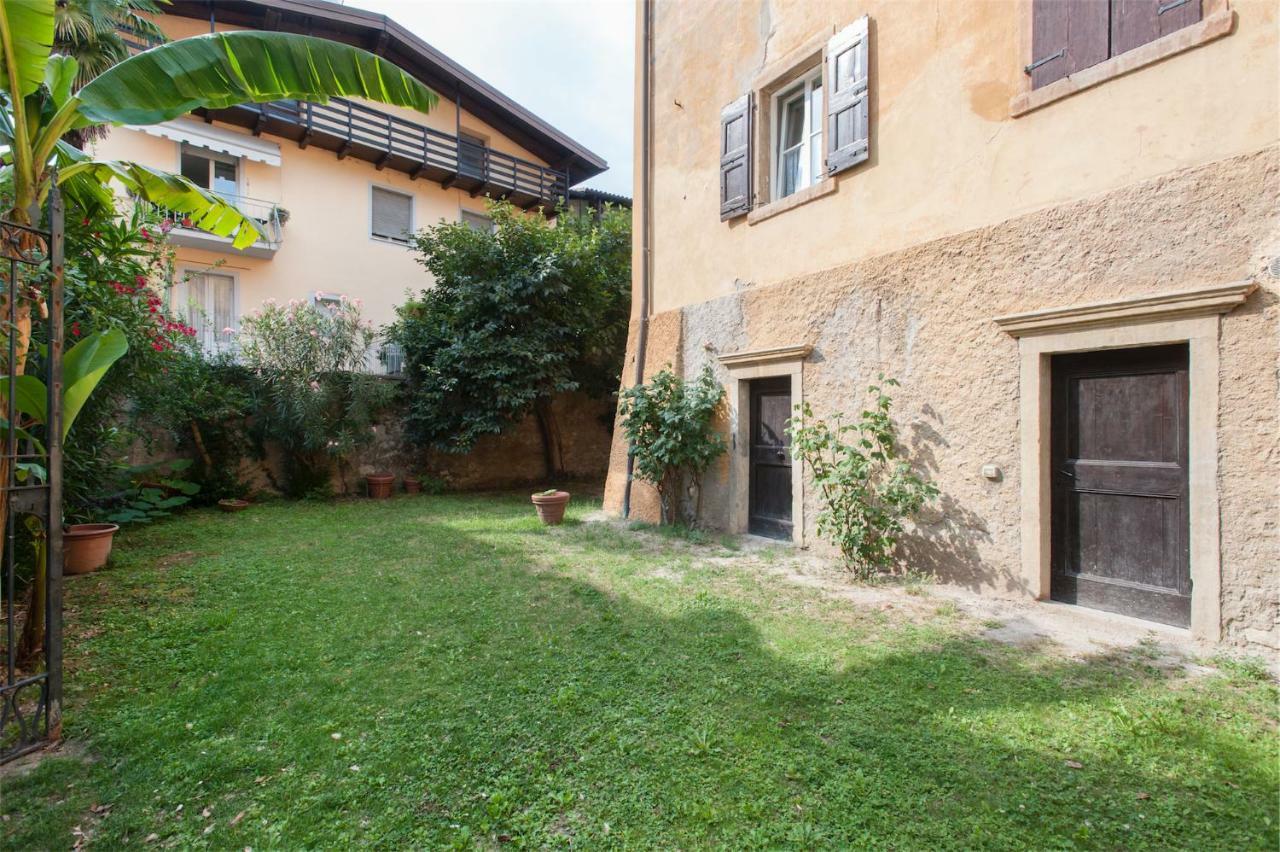 Dimora Storica Caproni Apartment Арко Екстериор снимка